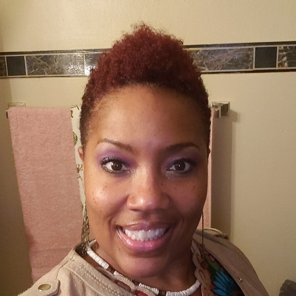 Meet your Posher, Regina